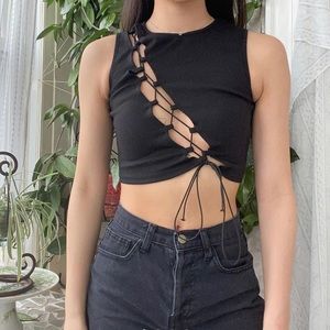 Black lace-up cut out diagonal shirt
